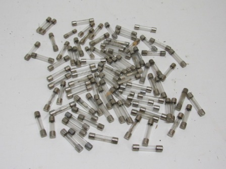 Lot Of 100 Reclaimed Fuses (These Came From Stripped Games) (Untested / All Different Values) (Item #19) $19.99